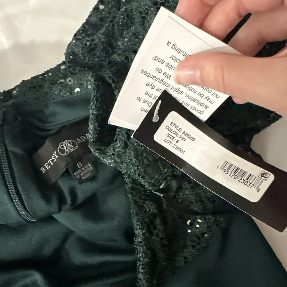 NWT $269 Betsy & Adam [ 8 ] One-Shoulder Sequin Lace Mixed Media Gown Pine Green